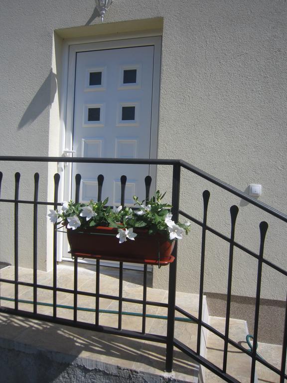 Apartments Viktoria Tivat Zewnętrze zdjęcie