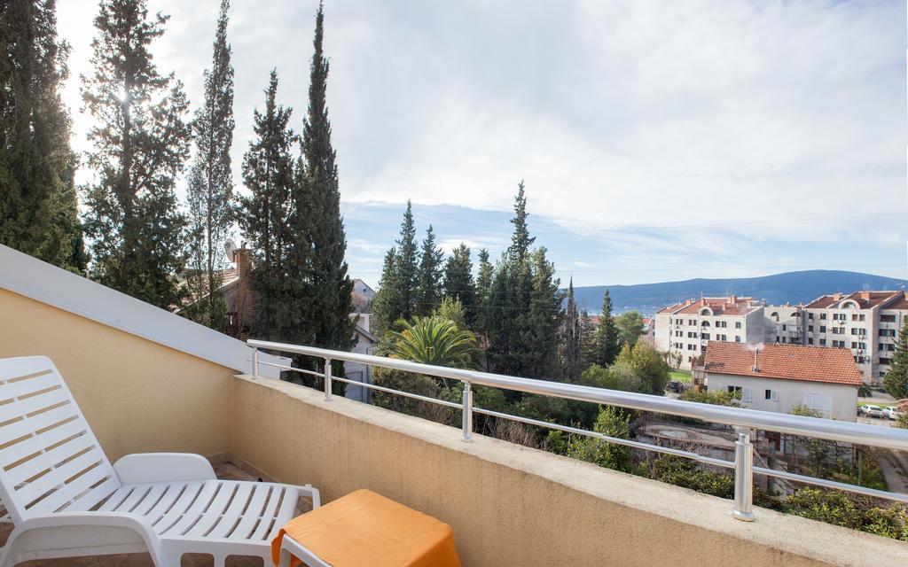 Apartments Viktoria Tivat Zewnętrze zdjęcie
