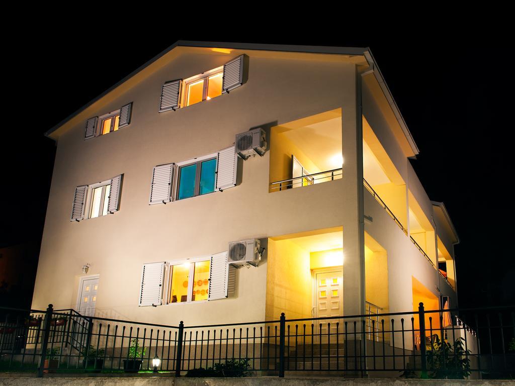 Apartments Viktoria Tivat Zewnętrze zdjęcie