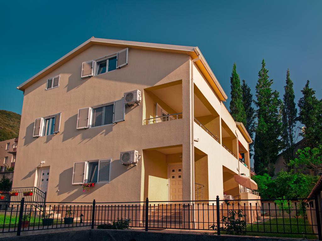 Apartments Viktoria Tivat Zewnętrze zdjęcie